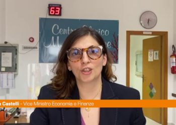 Viceministro Castelli inaugura un centro clinico a Lampedusa