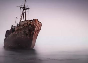 Riapparsa una nave fantasma: è mistero