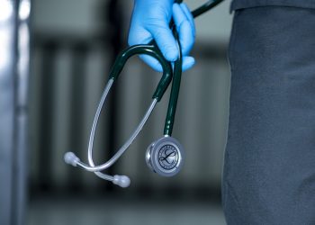 Sulla sanità iblea infuria la tempesta di fine estate