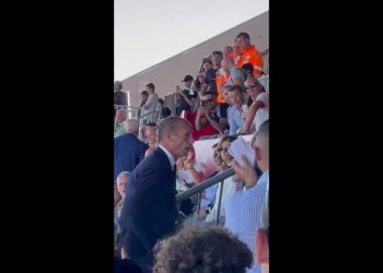 Allegri arriva in tribuna a Monza