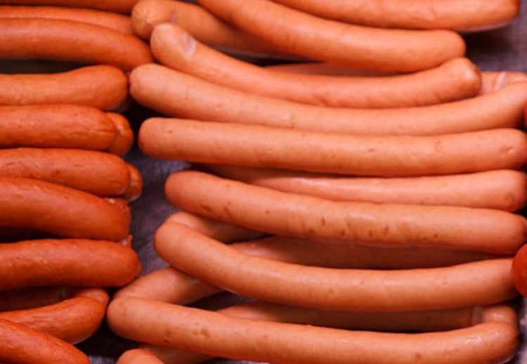 allarme batterio Listeria, ritirati lotti sospetti di wurstel