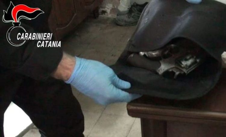 Mafia, blitz carabinieri: arrestato reggente clan Santapaolo-Ercolano