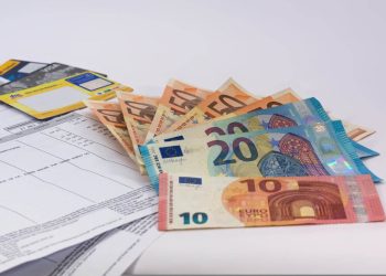 Bonus bollette 600 euro: cos'è, requisiti e come richiederlo