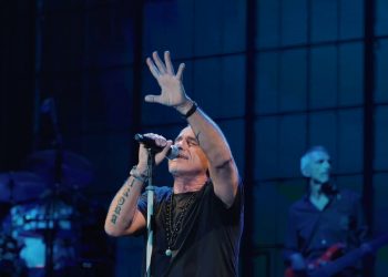 Neos porta in tour Ramazzotti