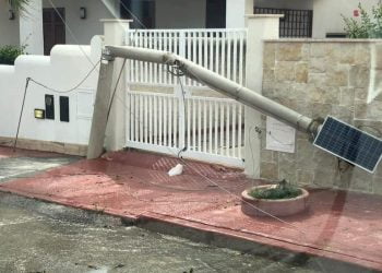 Maltempo, violenta tromba d'aria a Triscina: danni ingenti ad abitazioni