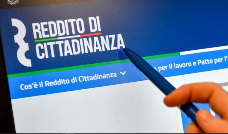 Reddito di cittadinanza, arriva la stretta dal nuovo Governo
