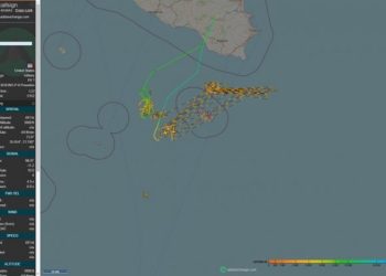 Sottomarino nucleare russo nel mare davanti alla costa ragusana