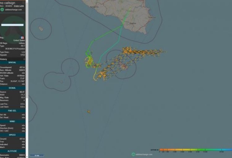Sottomarino nucleare russo nel mare davanti alla costa ragusana