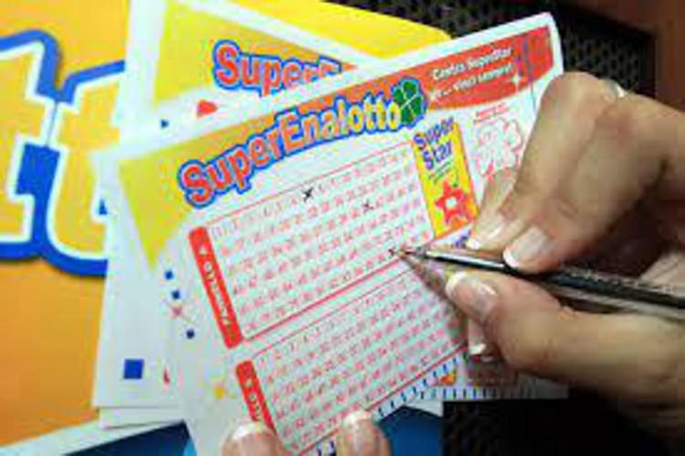 Superenalotto, estrazione numeri vincenti del 27 settembre: centrati due 5