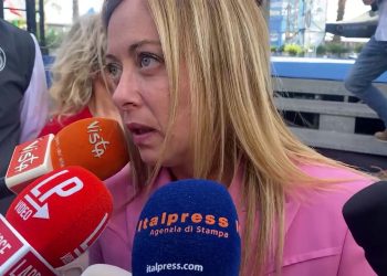 Meloni “Entrate a gamba tesa nuocciono a credibilità Commissione Ue”