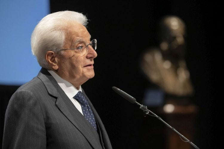 Mattarella “Vigilanza da governi esteri? Italia sa badare a se stessa”