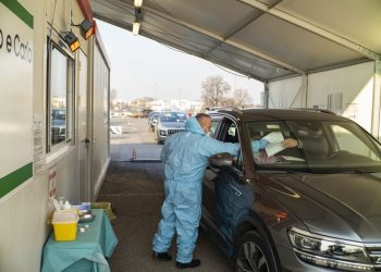 Covid, In Italia 13.439 nuovi positivi e 93 morti