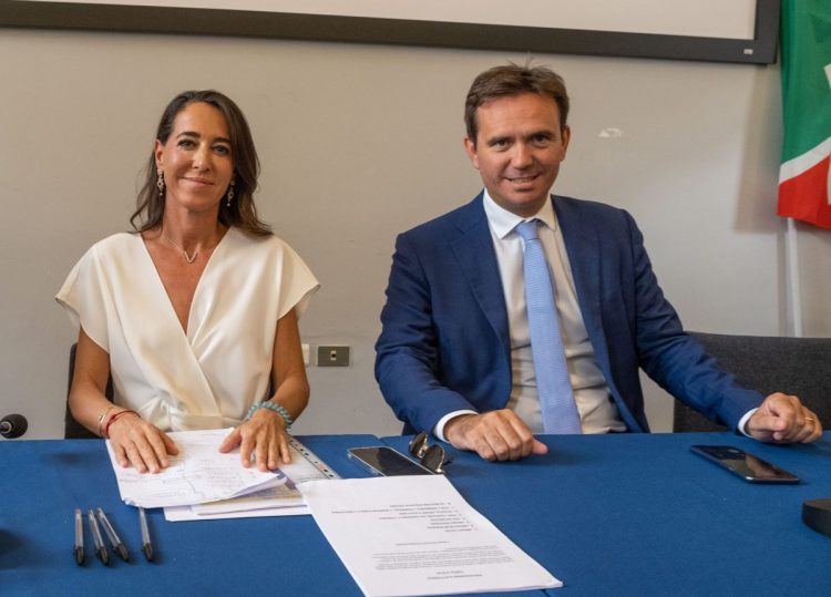 Fi, Berlusconi ai parlamentari “Cattaneo e Ronzulli capigruppo”