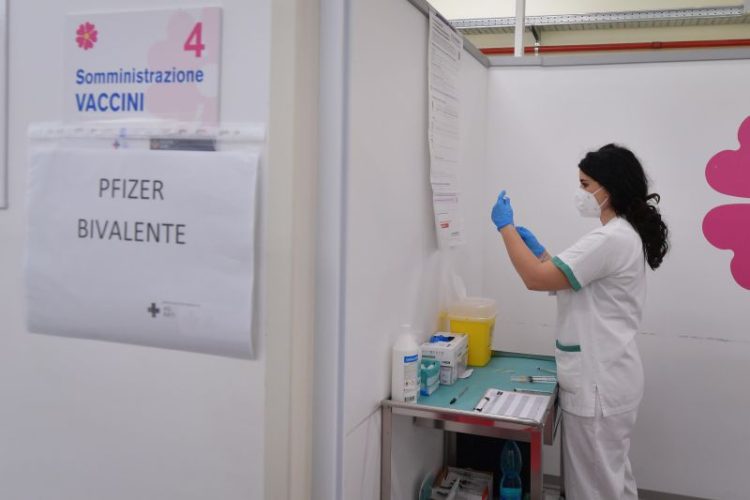 Covid, 31.775 nuovi casi 92 morti e positività al 16,2%