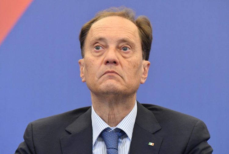 Ciriani “Serve lealtà, non tradire il mandato degli elettori”