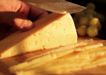 Aumenta il prezzo di latte e formaggi