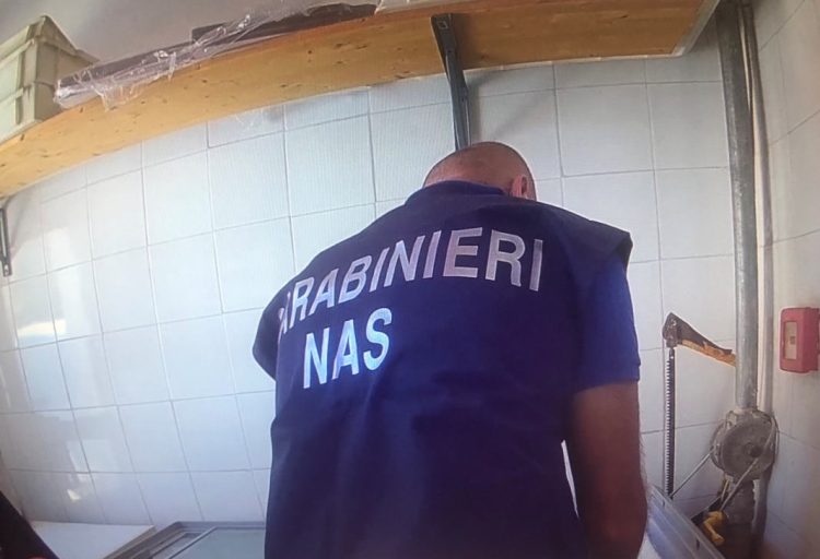 I Nas chiudono chiosco-bar a Donnalucata: sanzioni per 10 mila euro