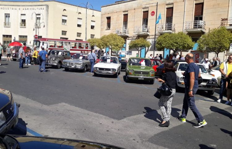 Gionata nazionale del veicolo d'epoca a Ragusa