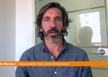 Inflazione e incertezza frenano gli acquisti degli italiani