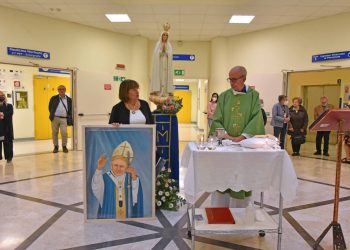 La Madonna pellegrina al Santuario del Carmine di Ragusa