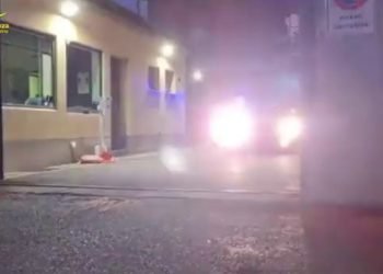 Sequestrati 300mila falsi prodotti made in Italy, 8 denunciati