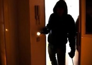 Allarme a Marina di Ragusa, 8 furti in un mese