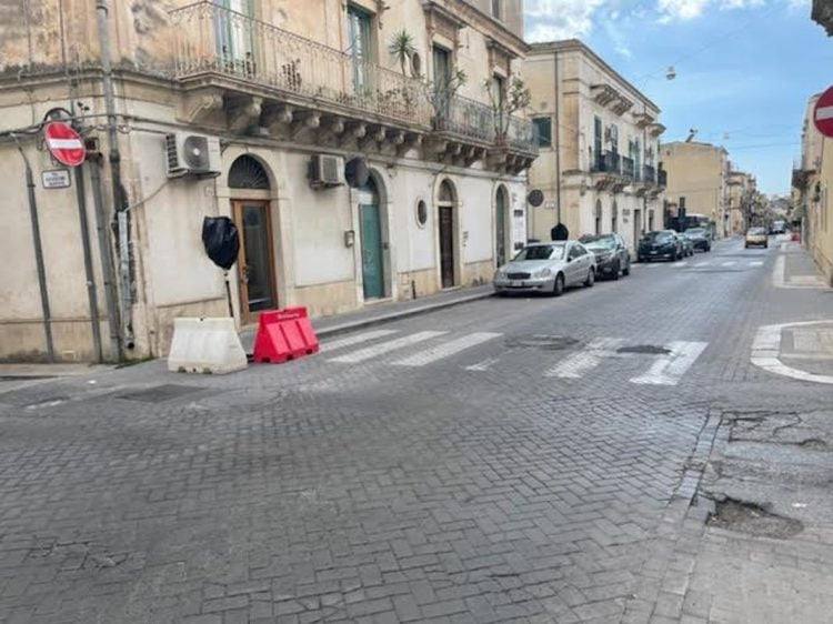 Scicli, nuova viabilità sperimentale in corso Mazzini