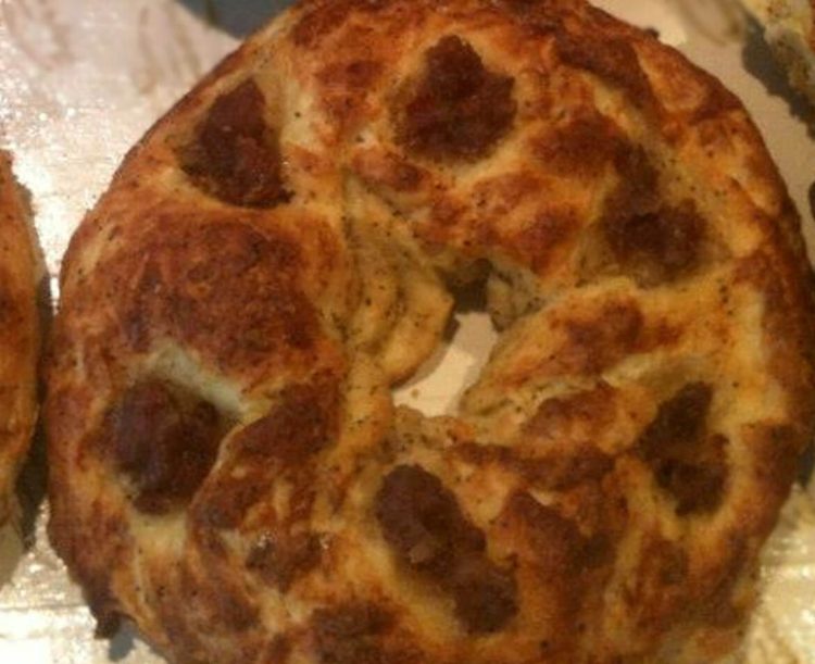 Cucciddatu scaniatu di Scicli, ricetta con salsiccia
