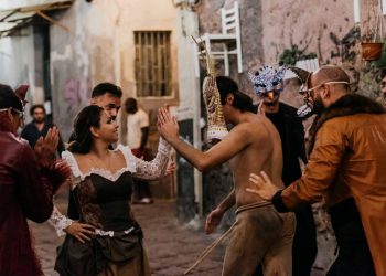 Teatro, festa grande per il Decamerone a San Berillo