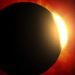 Eclissi parziale di Sole 2022: quando e come osservarla ma attenti agli occhi