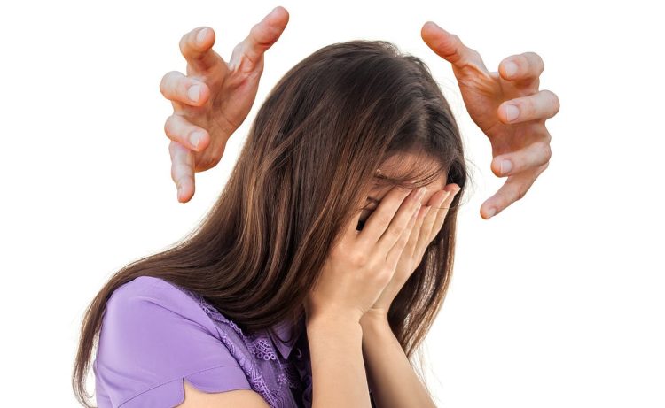 Emicrania nelle donne: ne soffre 1 donna su 4