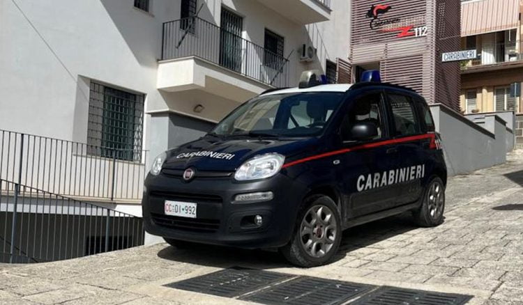 Un cinquantaquattrenne, lo scorso 4 ottobre, è stato arrestato dai militari della Stazione Carabinieri di Giarratana per estorsione