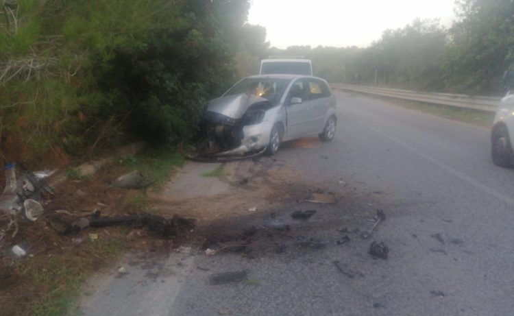 Incidente a Vittoria, auto in fuga