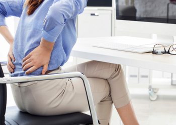 Mal di schiena, cause: cosa fare e cosa non fare per dolore