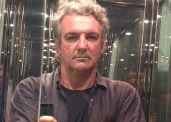 Inciampa e cade giù per 30 metri davanti agli occhi della moglie: muore Piero Cavagna