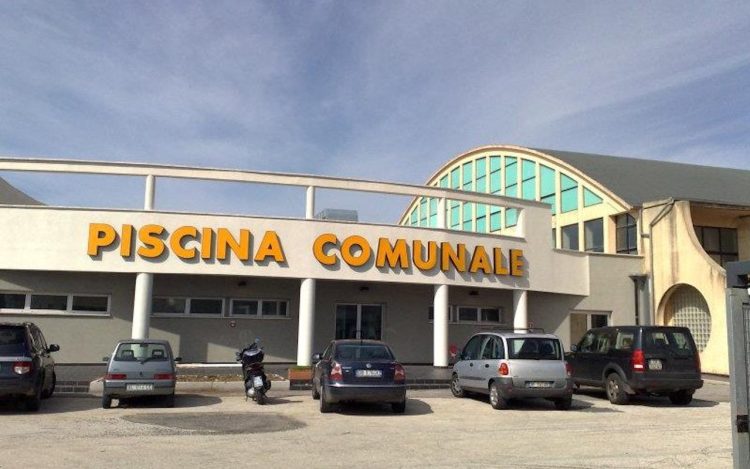 Ragusa, Firrincieli chiede revoca bando piscina