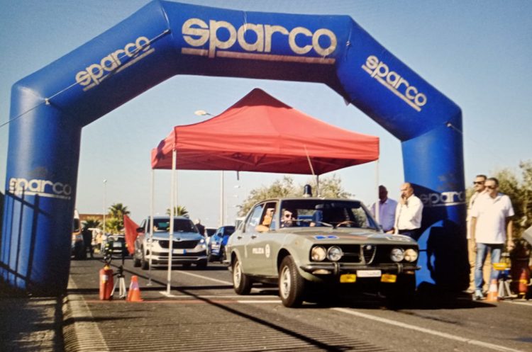 La storica Alfa Romeo Alfetta 1800 a Chiaramonte Gulfi