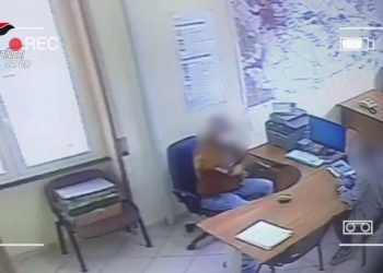Denaro e sesso in cambio di favori, 13 misure cautelari nel napoletano