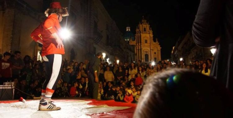 Ritorna Ibla Buskers a Ragusa, artisti di strada nel weekend