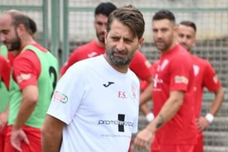 vittoria calcio in campo contro avola