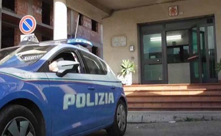 Vittoria, trovate con merce rubata da una cartolibreria