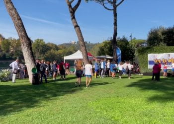 Canottaggio, una regata contro la violenza sulle donne