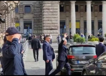 Draghi lascia Palazzo Chigi dopo il passaggio di consegne a Meloni