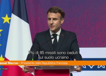 Macron “La Francia continuerà a dialogare con la Russia”