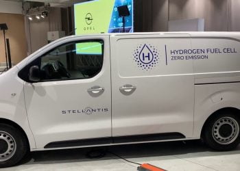 Opel Vivaro-e Hydrogen, il van alimentato a idrogeno