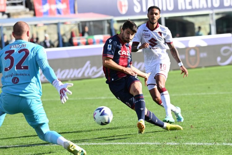 Il Bologna rimonta il Torino e vince 2-1