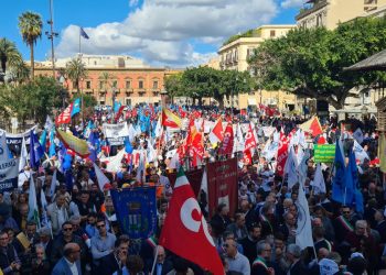 A Palermo manifestazione contro il caro-bollette