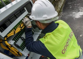Parte da Isola delle Femmine il piano “Italia a 1 Giga” di Open Fiber, primo cantiere siciliano