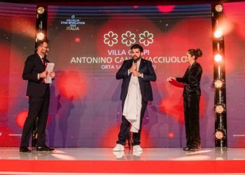 Tre stelle Michelin a Cannavacciuolo, 38 new entry nella Guida