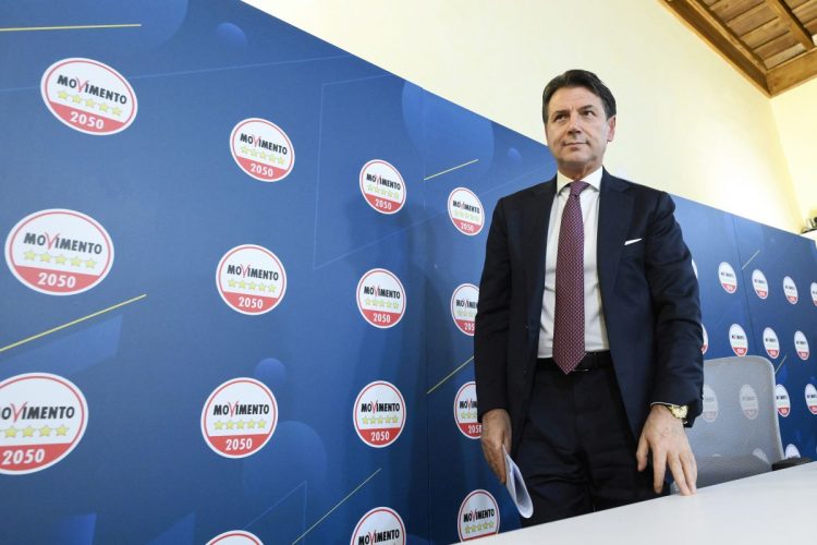 Migranti, Conte “Il blocco navale urlato da Meloni solo un vuoto slogan”